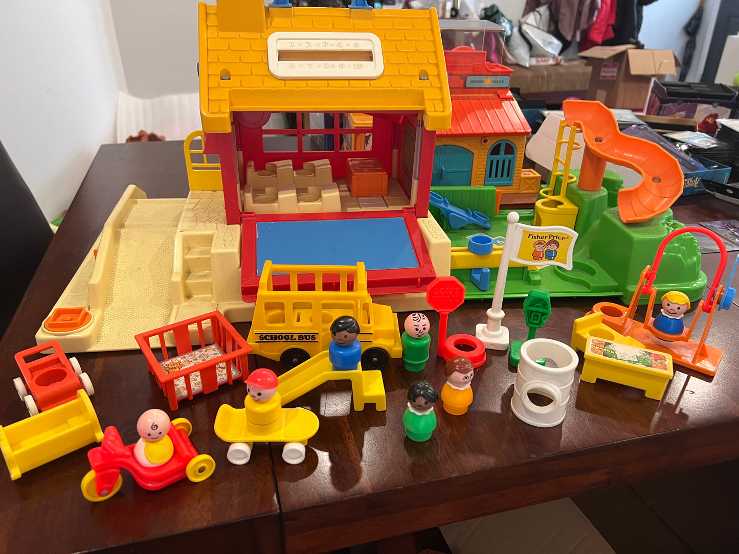 1988-1990 Vintage Fisher Price School w EXTRAs #2550
