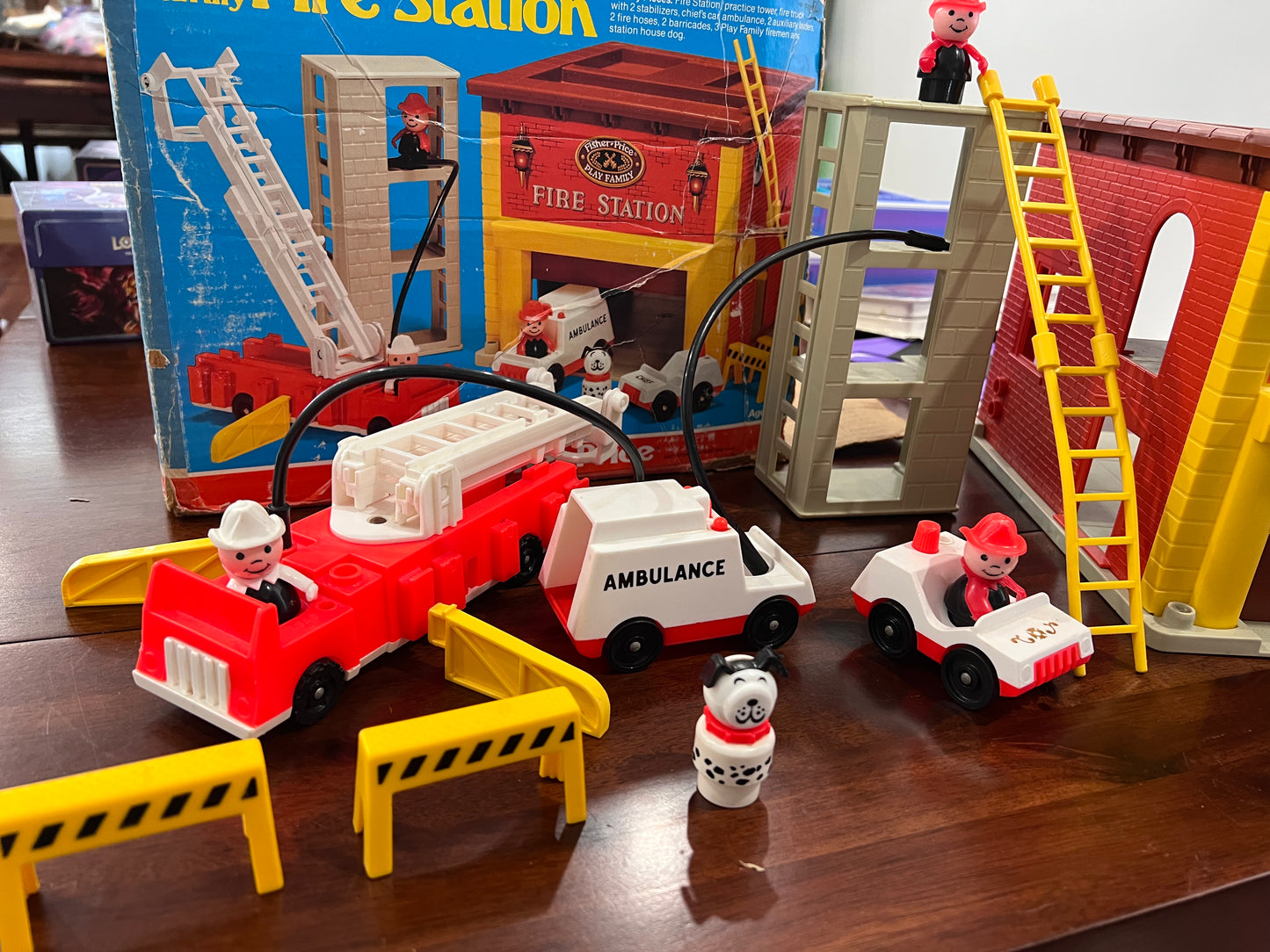 Vintage Fisher Price Fire Station #928 COMPLETE w ORIG BOX!
