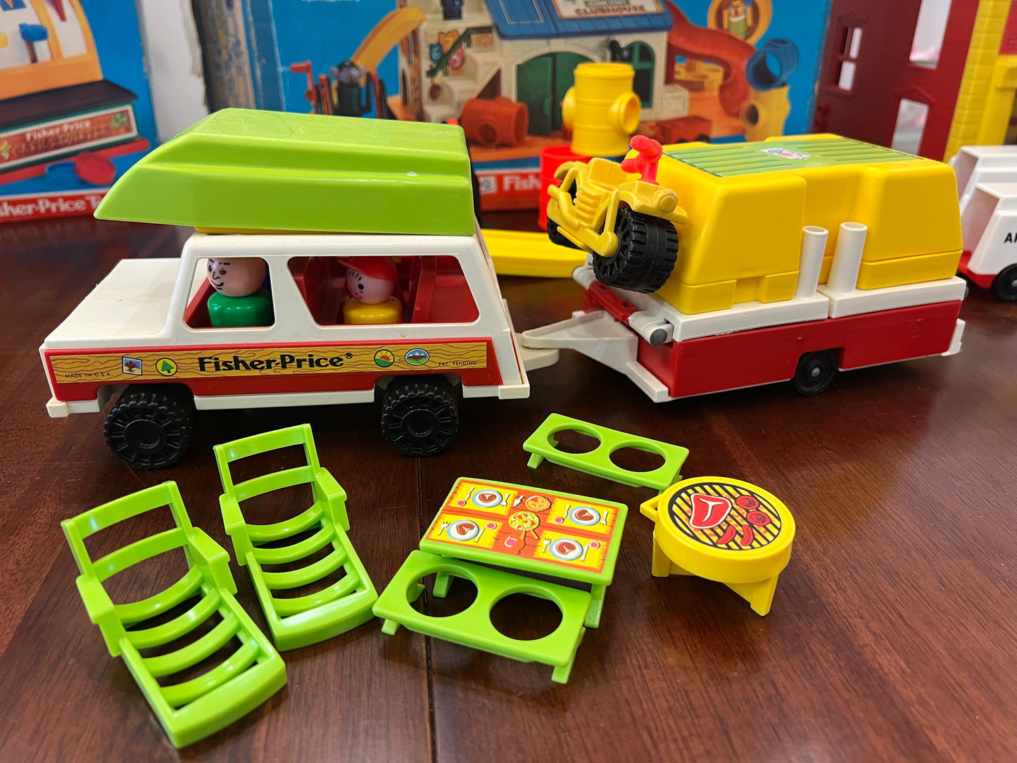 Vintage 1980 Fisher Price Pop Up Camper #992 COMPLETE