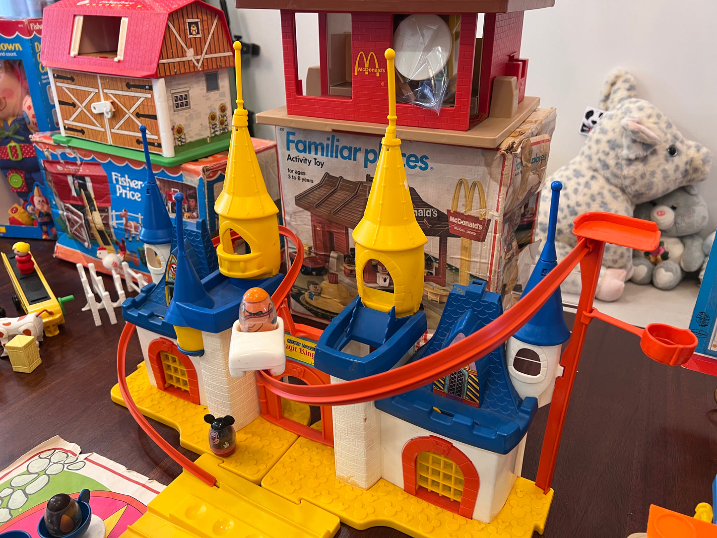 Vintage 1977 Mickey Mouse's Magic Kingdom Weebles Castle Playset