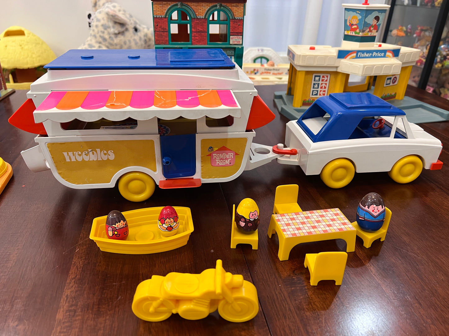 Vintage 1972 Weebles Camper #595