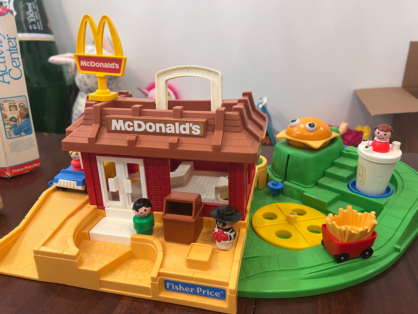 RARE Fisher Price McDonald's Restaurant Playset COMPLETE (Auction)