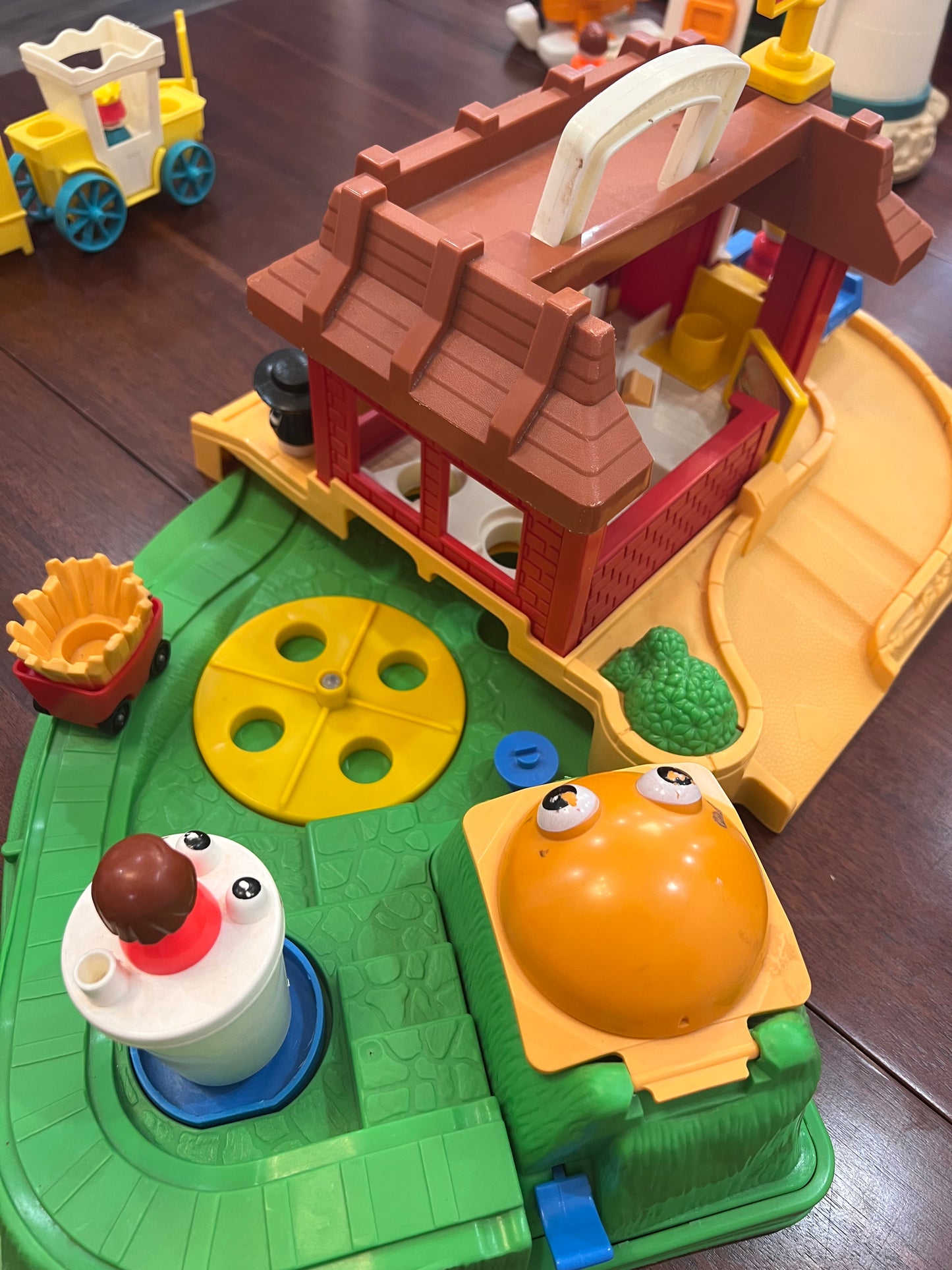 RARE Fisher Price McDonald's Restaurant Playset COMPLETE (Auction)