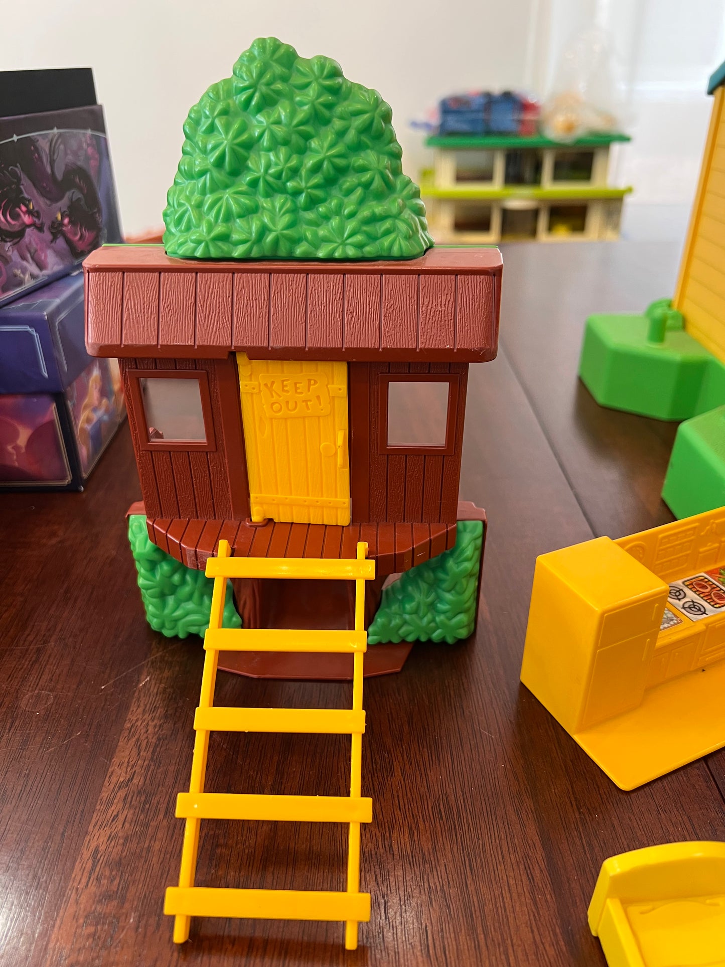 HTF Vintage Little People Neighborhood #2551 COMPLETE w ORIG TREE HOUSE
