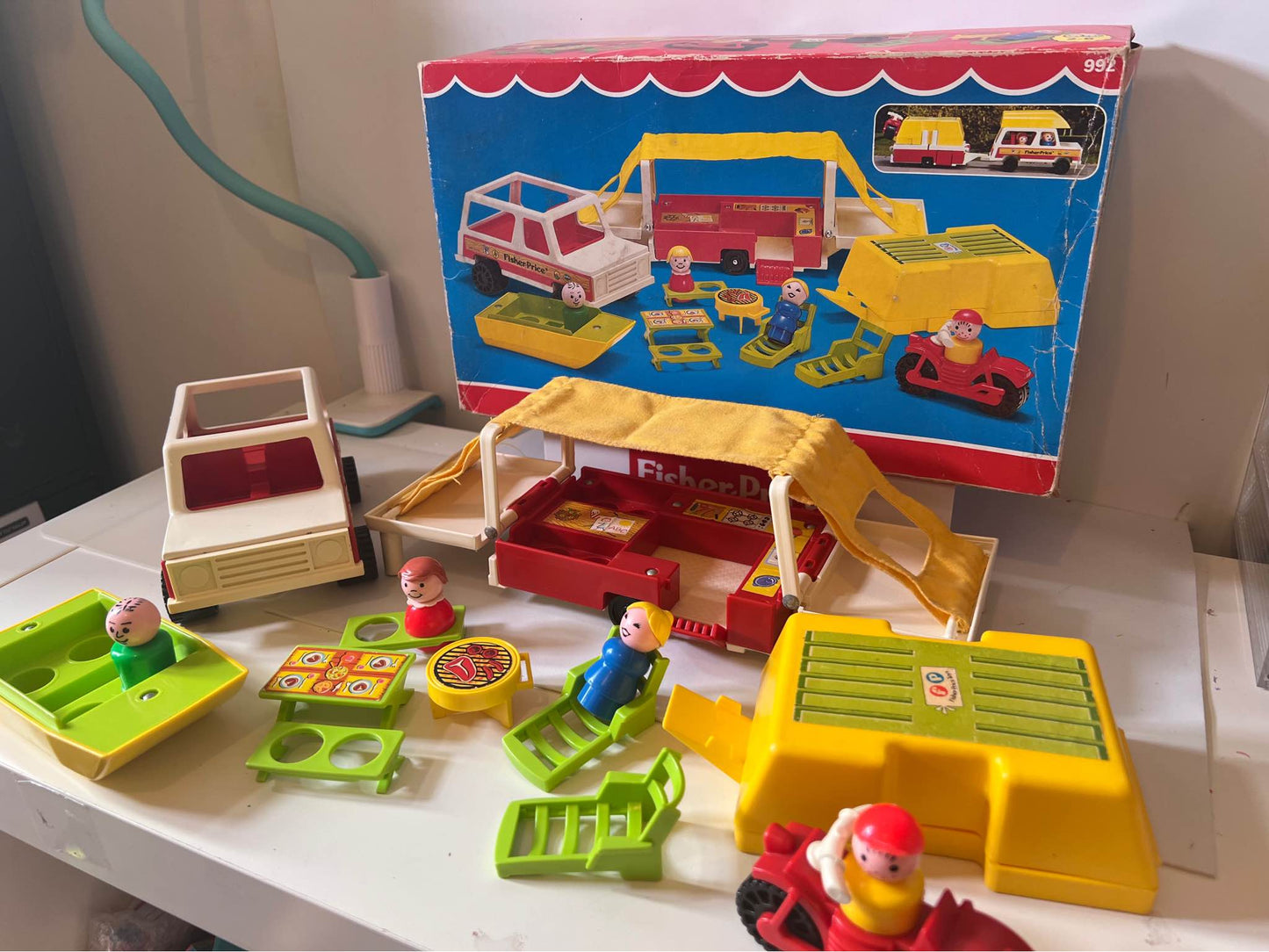 Vintage 1980 Fisher Price Pop Up Camper #992 COMPLETE w ORIG BOX!