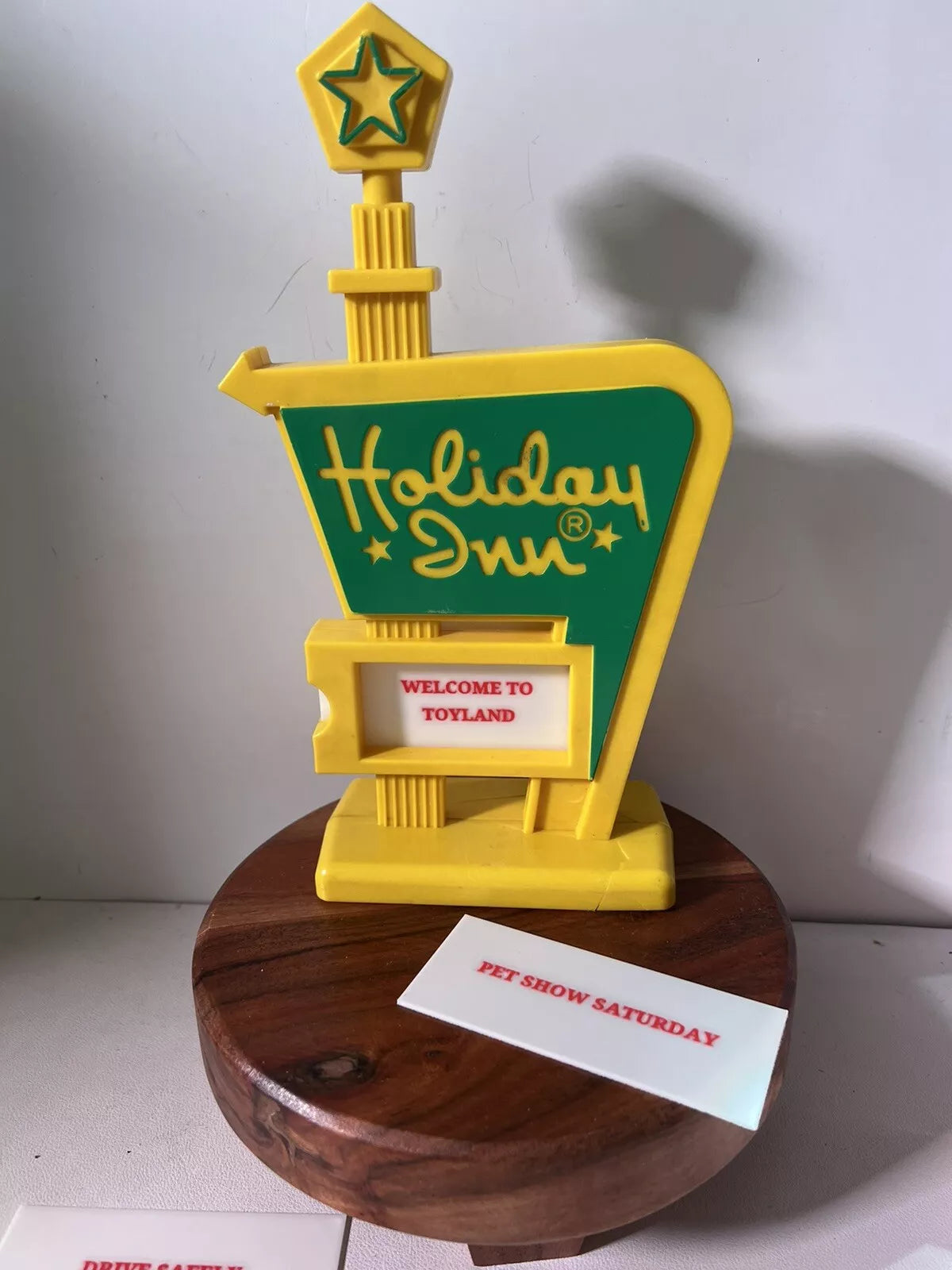 Vintage Playskool Familiar Places HOLIDAY INN Replacement CARD INSERTS set of 12
