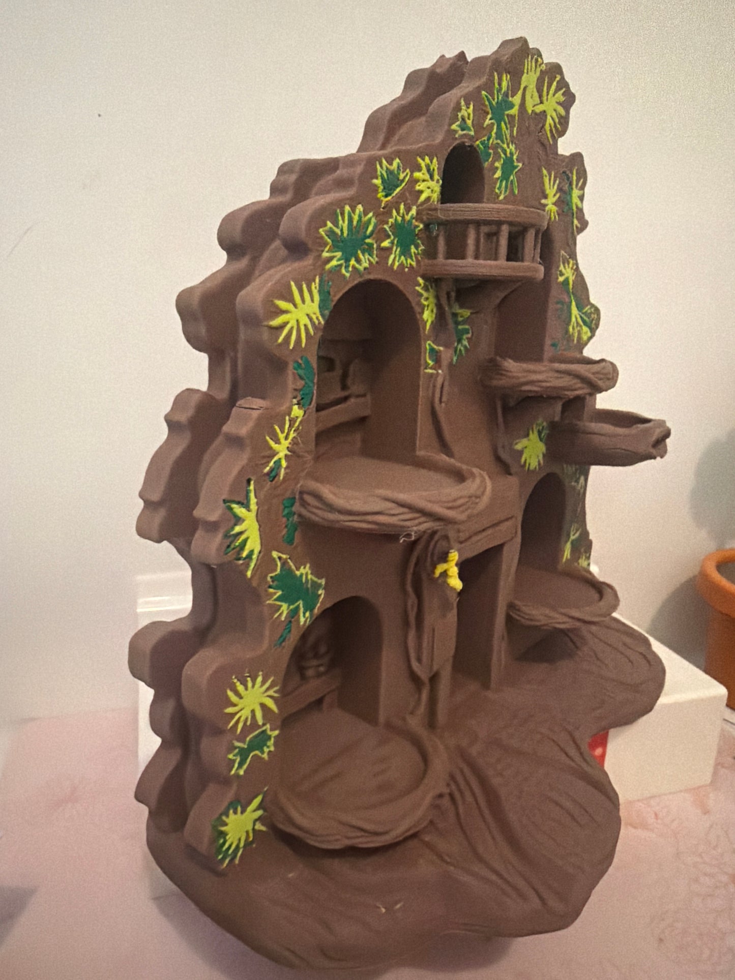 Tree House Display Stand – Vintage Little People Scale