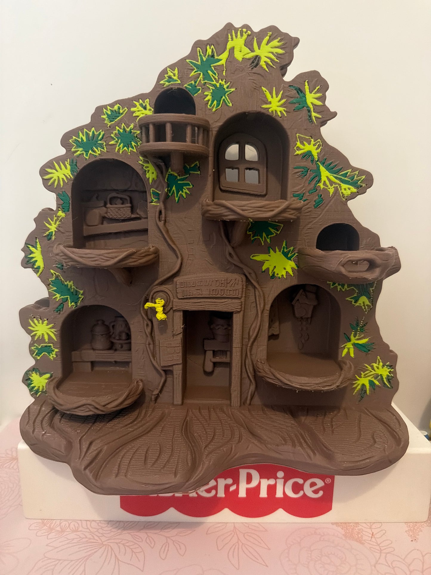 Tree House Display Stand – Vintage Little People Scale