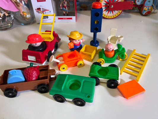 Random Toy Lot - Chunkies