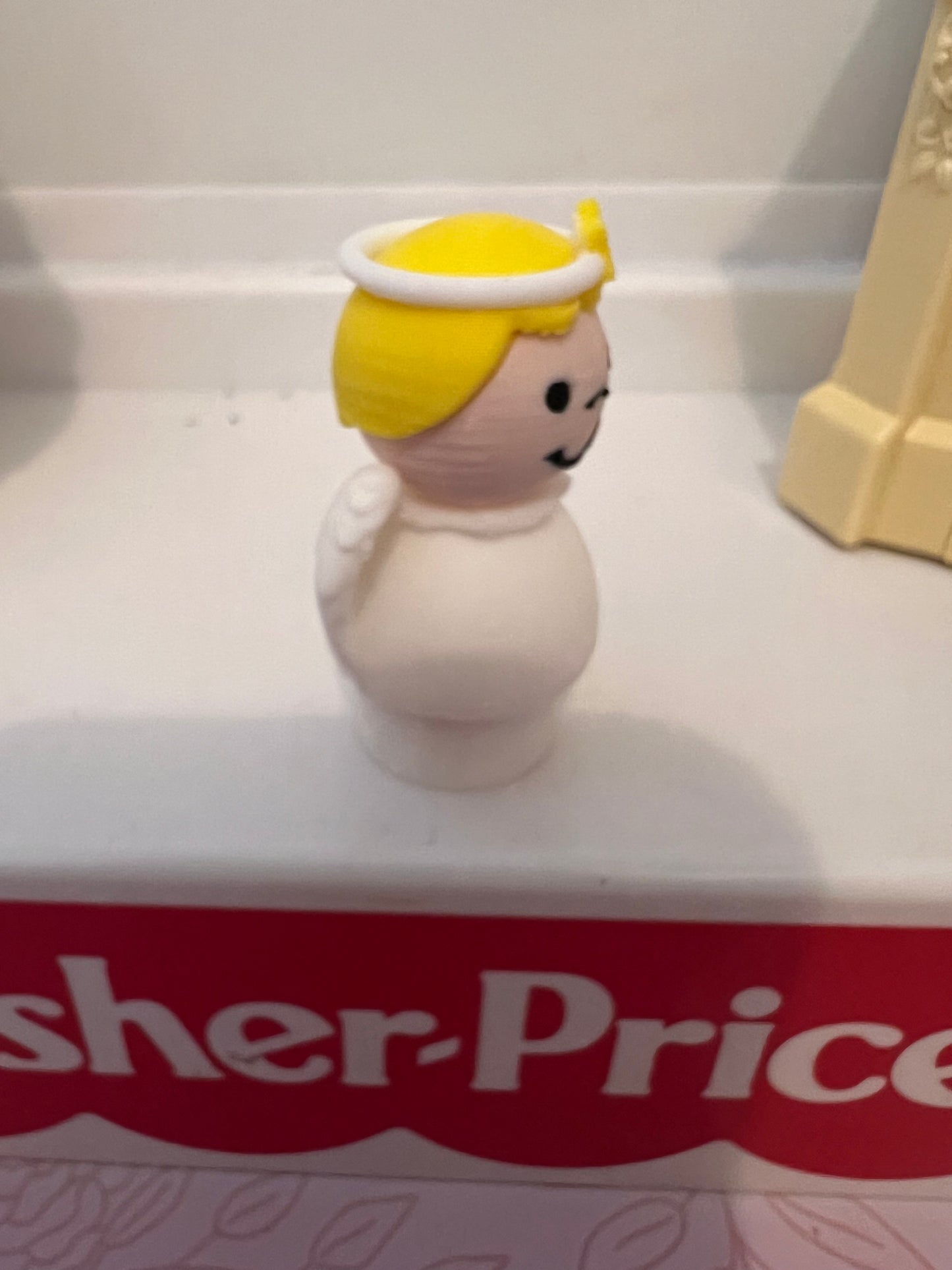 Christmas/Holiday figure - Angel (blonde)