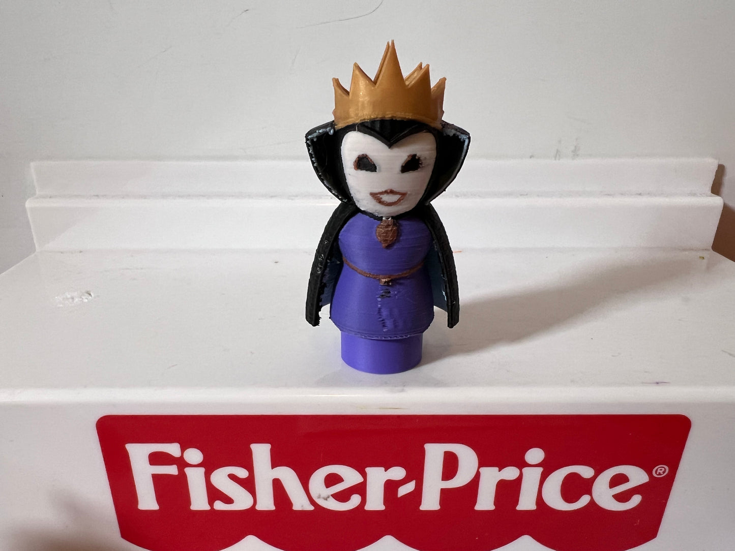 Evil Queen Monthly Villain Series Limited Edition Figure (Little People Compatible)