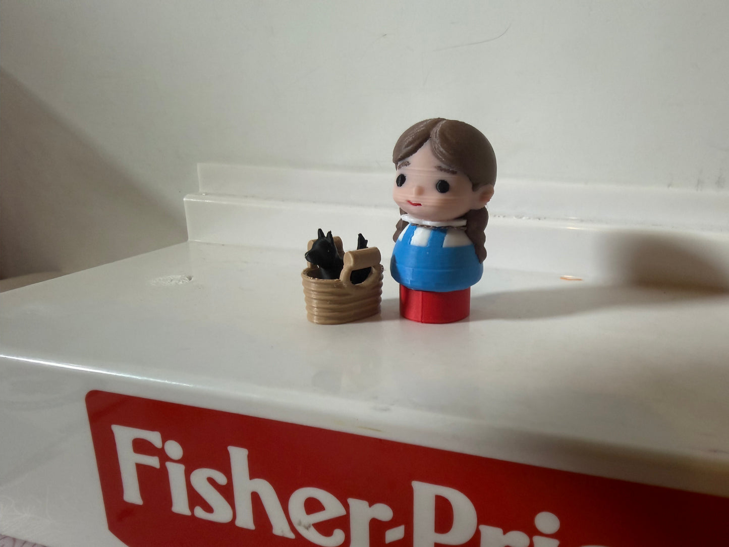 Wizard of OZ - Dorothy and Toto