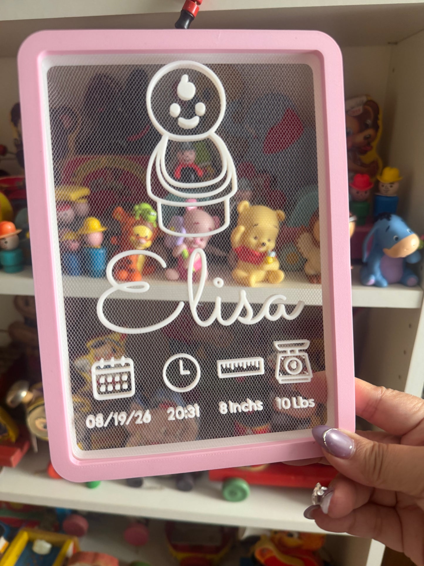 Pink-framed birth sign with bear outline, name Lisa, 08/19/23, 20:31, 8in, 10lbs
