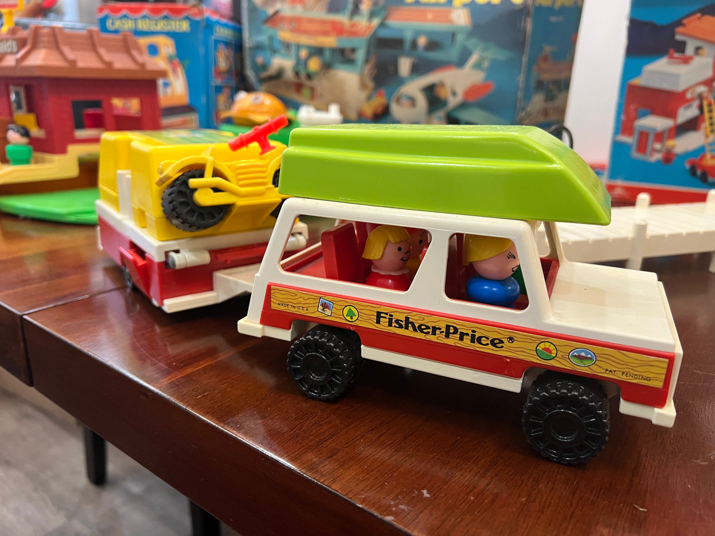 Vintage 1980 Fisher Price Pop Up Camper #992 COMPLETE