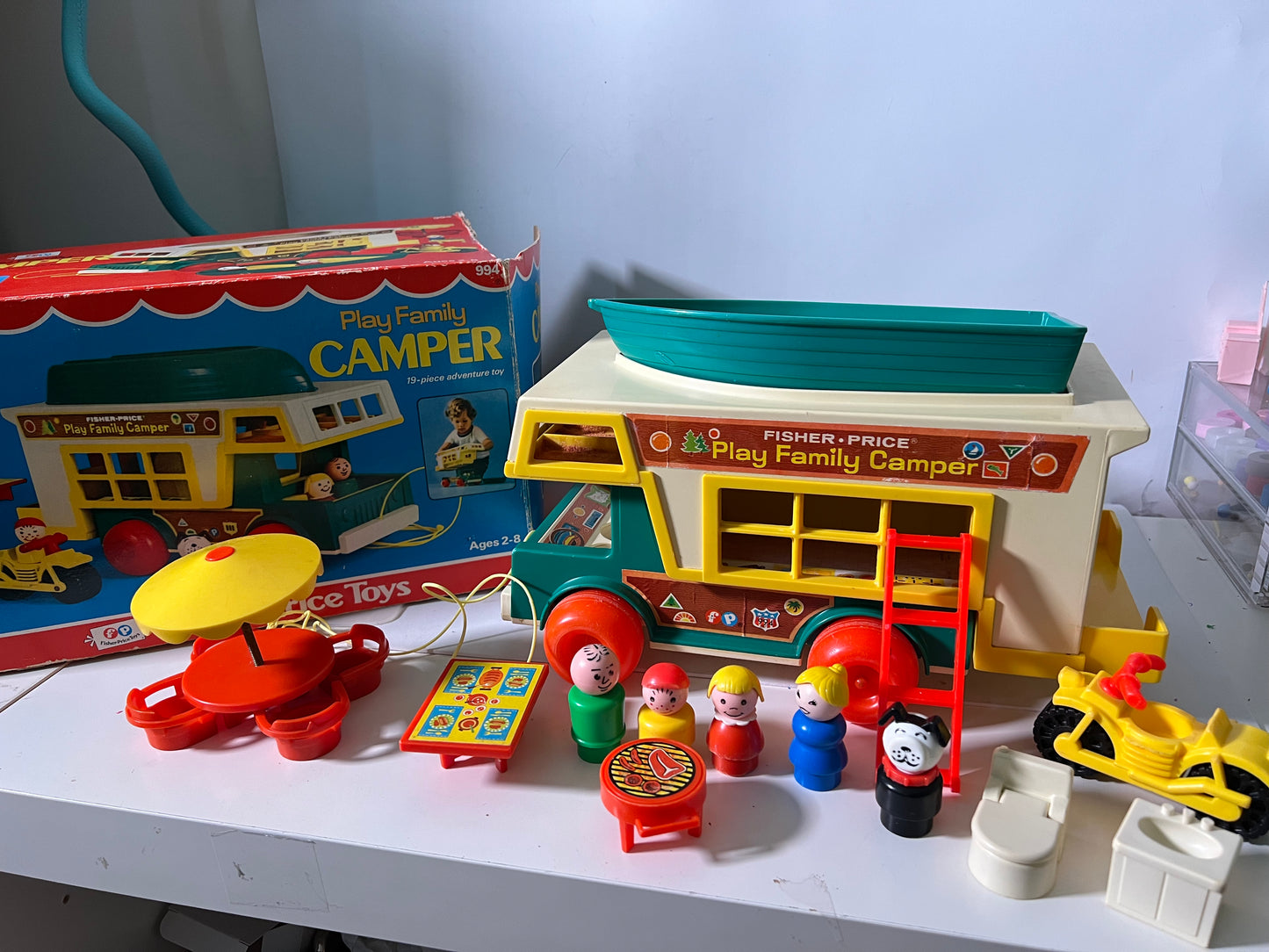 Sunday Fun-day Auction Vintage 1973 Fisher Price Camper #994 COMPLETE w ORIG BOX