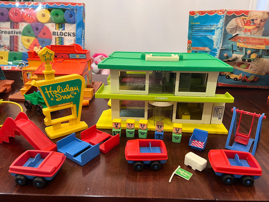 Vintage Playskool Holiday Inn