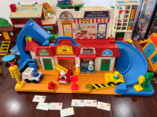Vintage Little People Main Street #2500 COMPLETE w SUB