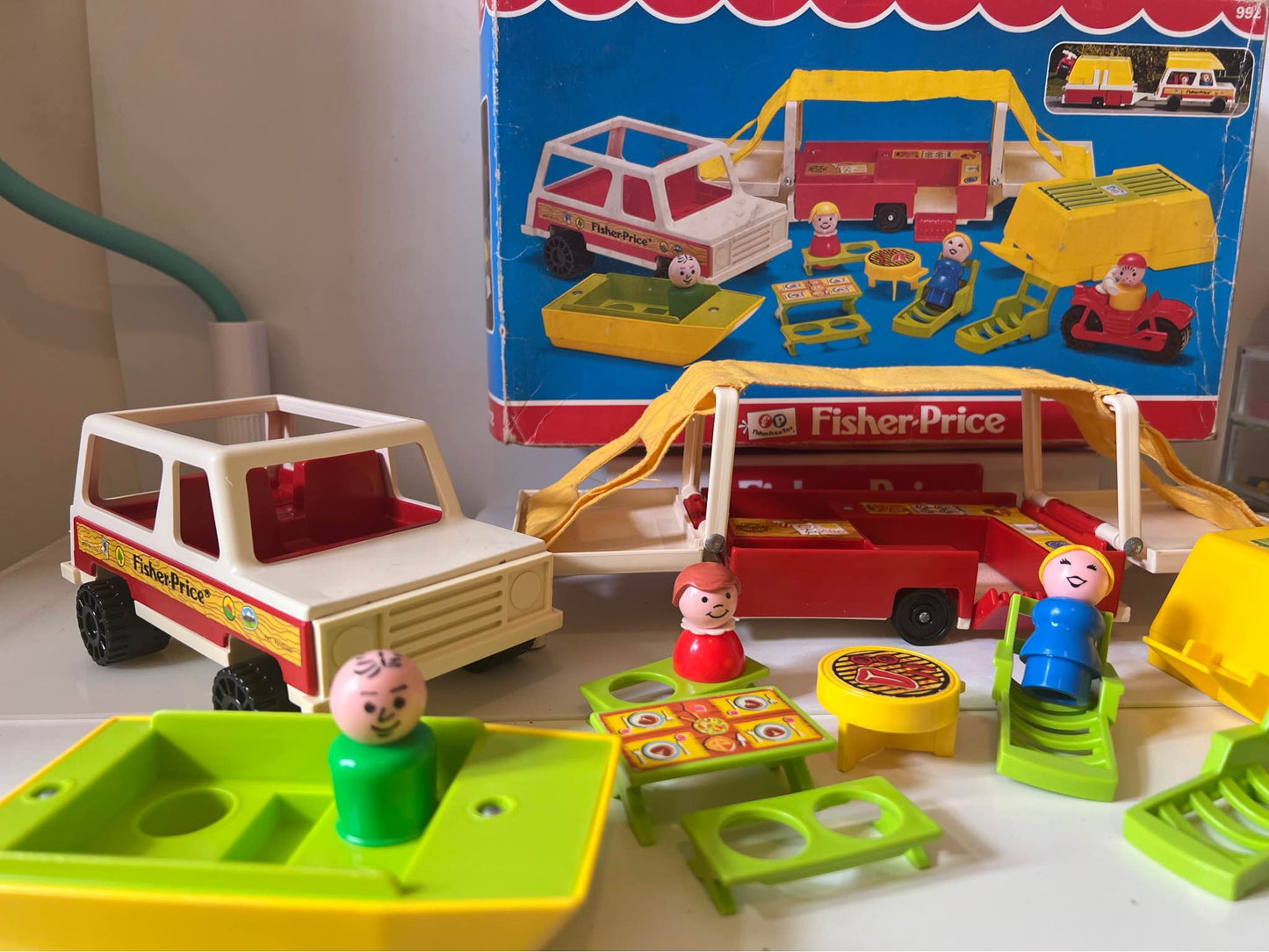 Vintage 1980 Fisher Price Pop Up Camper #992 COMPLETE w ORIG BOX!