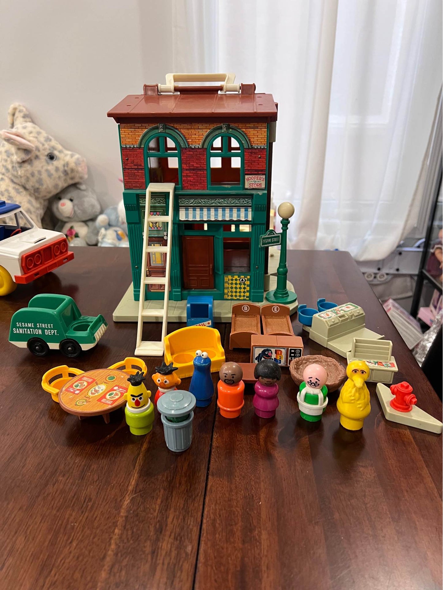 Vintage Fisher Price Sesame Street Apartment COMPLETE