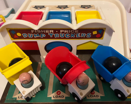 Sunday Fun-day Auction Vintage 1965 Dump Truckers #979